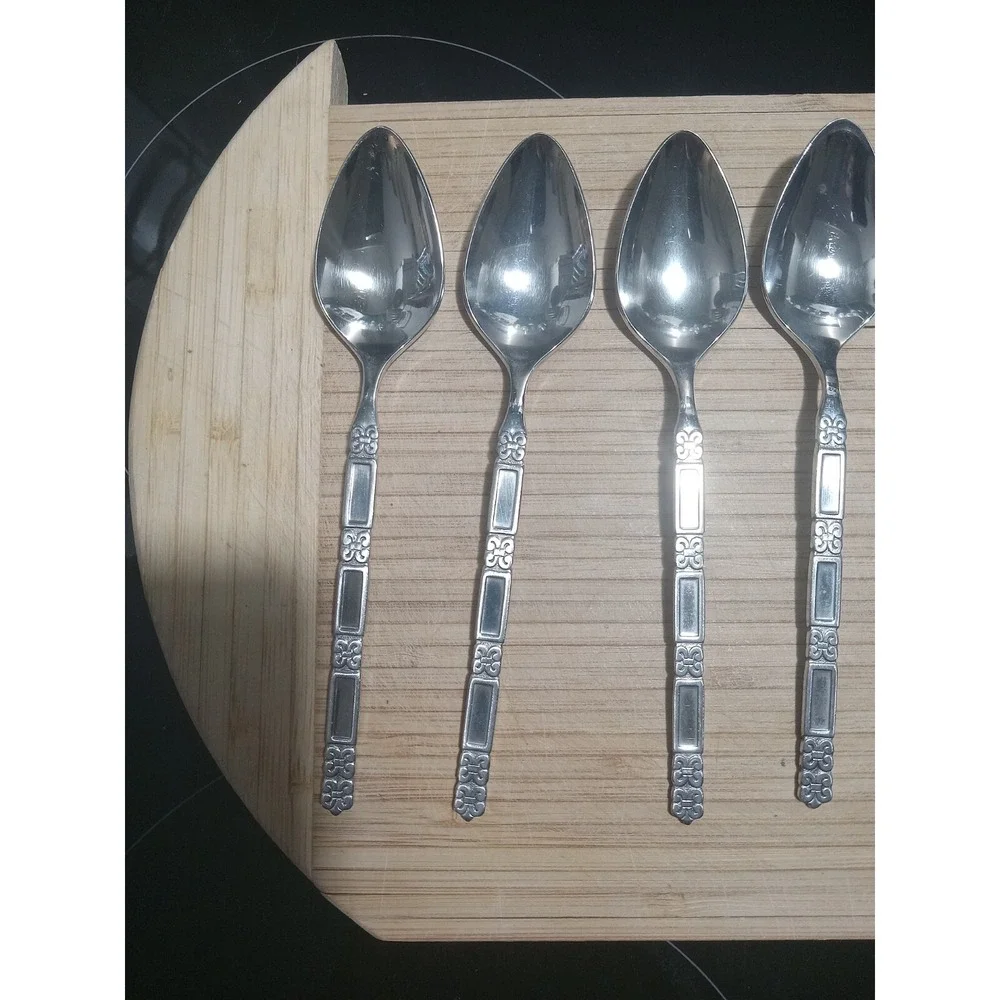 Oneida Community MADRID‎  No Black  Stainless 6 TeaSpoons   See Pictures